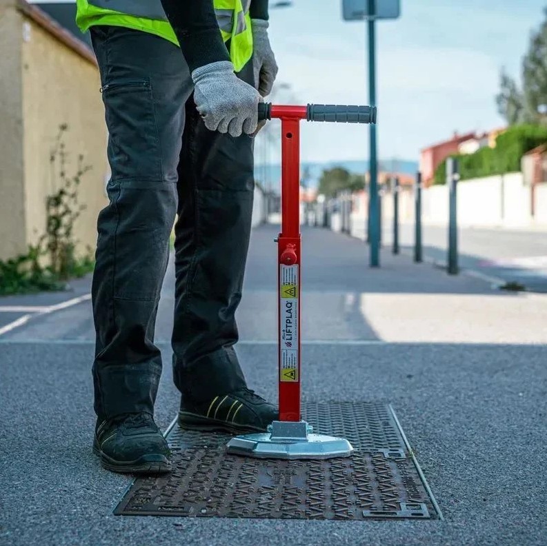 Lève tampons mini Liftplaq magnétique voirie/télécom