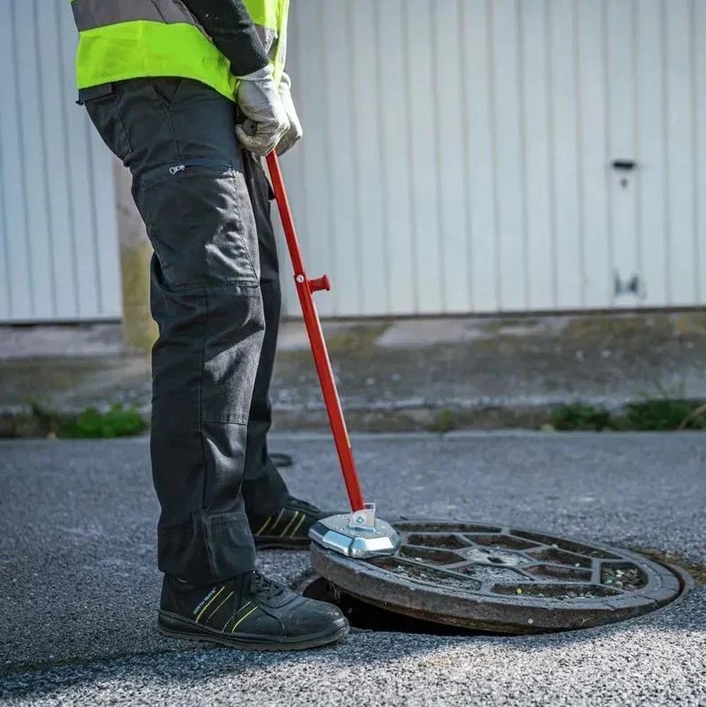 Lève tampons mini Liftplaq magnétique voirie/télécom
