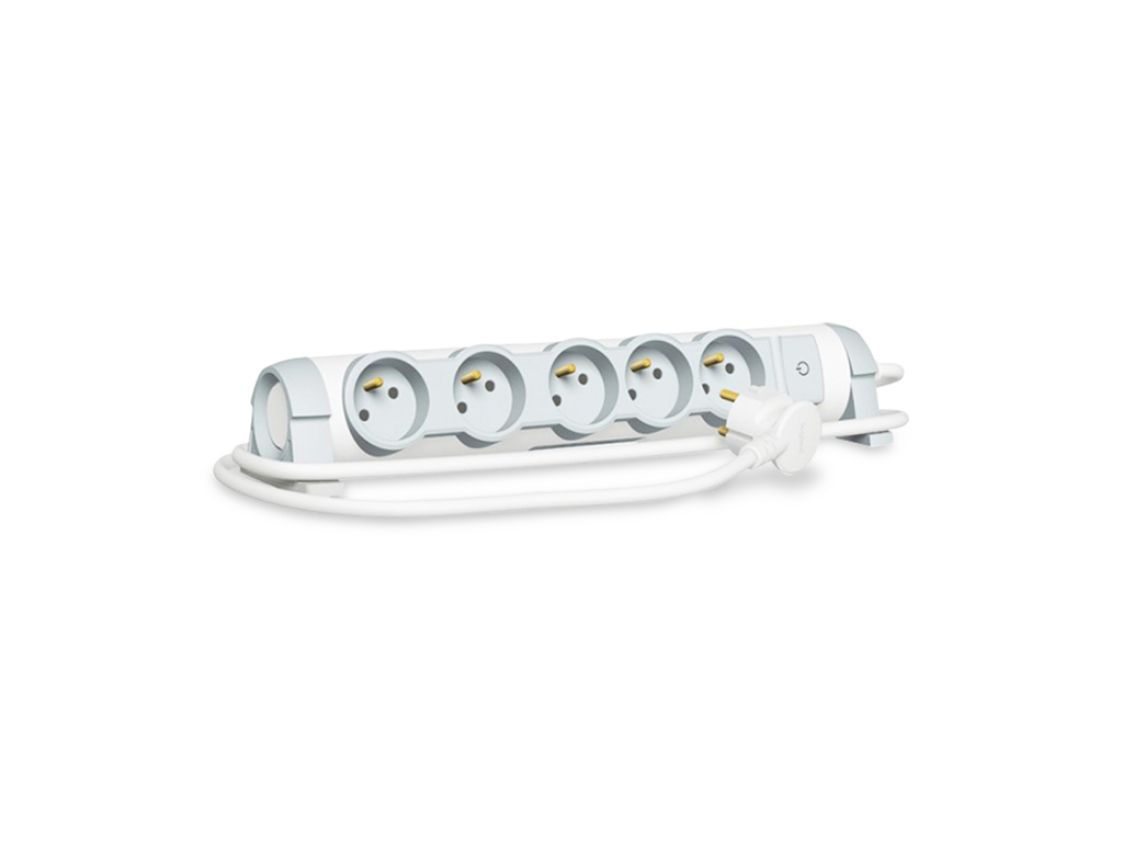 6-socket power strip with switch, 3m cable