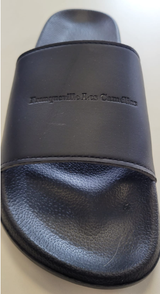 Claquette antidérapante en EAV noir BY BAT GRAND OUEST Franqueville Saint Pierre Les Camélias