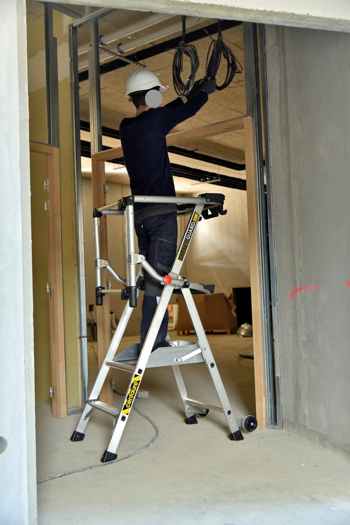Plate-forme individuelle MASTERGUARD 2 marches base évasée