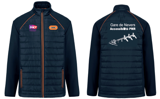 Veste DayToDay bi-matière 2 couches 100% polyester noire-orange brodéee BY TP REGIONS FRANCE coeur + SNCF opposé coeur + Gare de Nevers Accessibilité PMR avec logo passerelle dos 