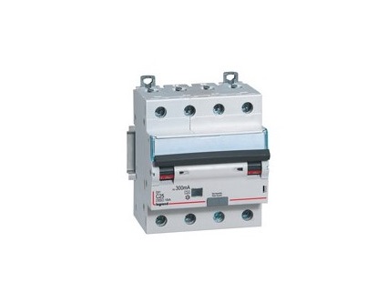 Legrand 07967 4x32A circuit breaker/differential