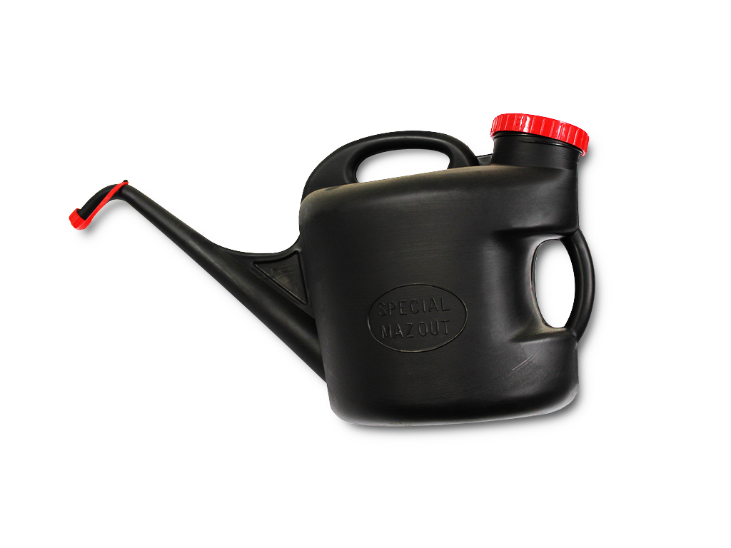 Plastic fuel jerrycan with spout 11L