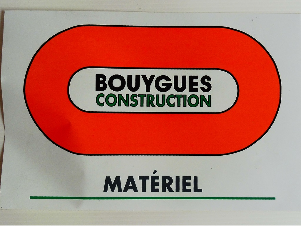 Autocollant BY CN MATERIEL 51 x 38 mm