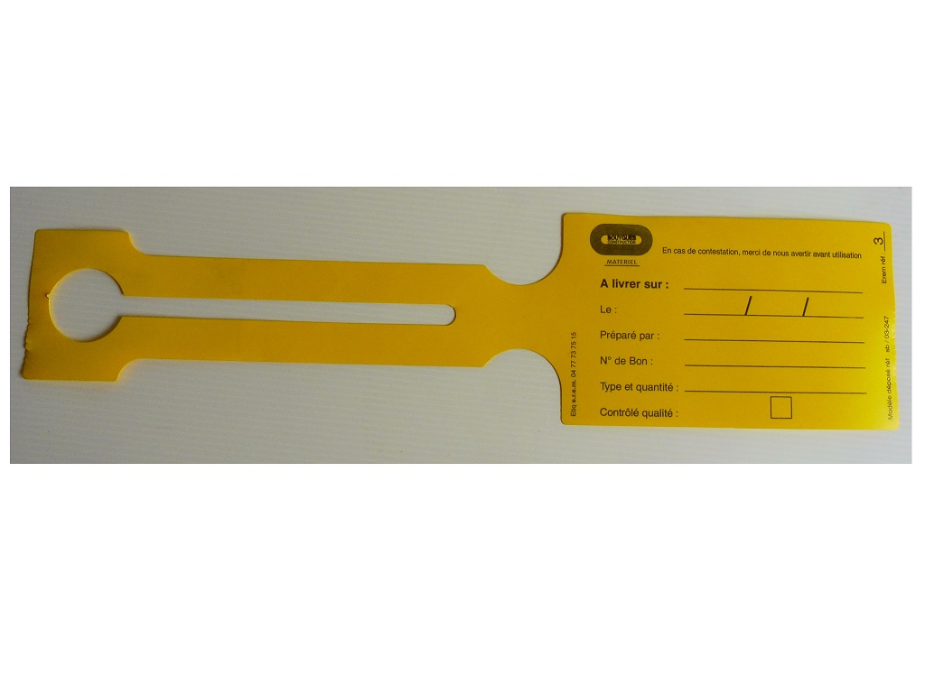 Etiquette PVC jaune imp. noire 409x100mm accrochable (Rouleau de 1000)